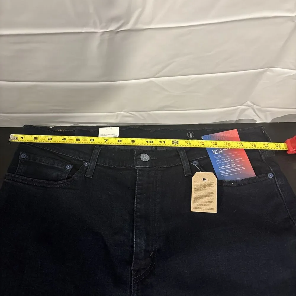 NWT Levi’s Performance 541 Athletic Taper All Season Tech Stretch Jean Men 38x34